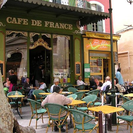 Studio De Charme Avec Sa Terrasse En Plein Coeur De Ville Л'Іль-сюр-ла-Сорг Екстер'єр фото