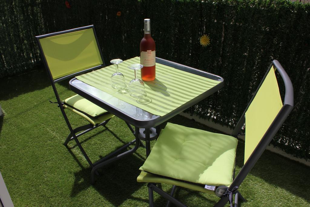 Studio De Charme Avec Sa Terrasse En Plein Coeur De Ville Л'Іль-сюр-ла-Сорг Екстер'єр фото